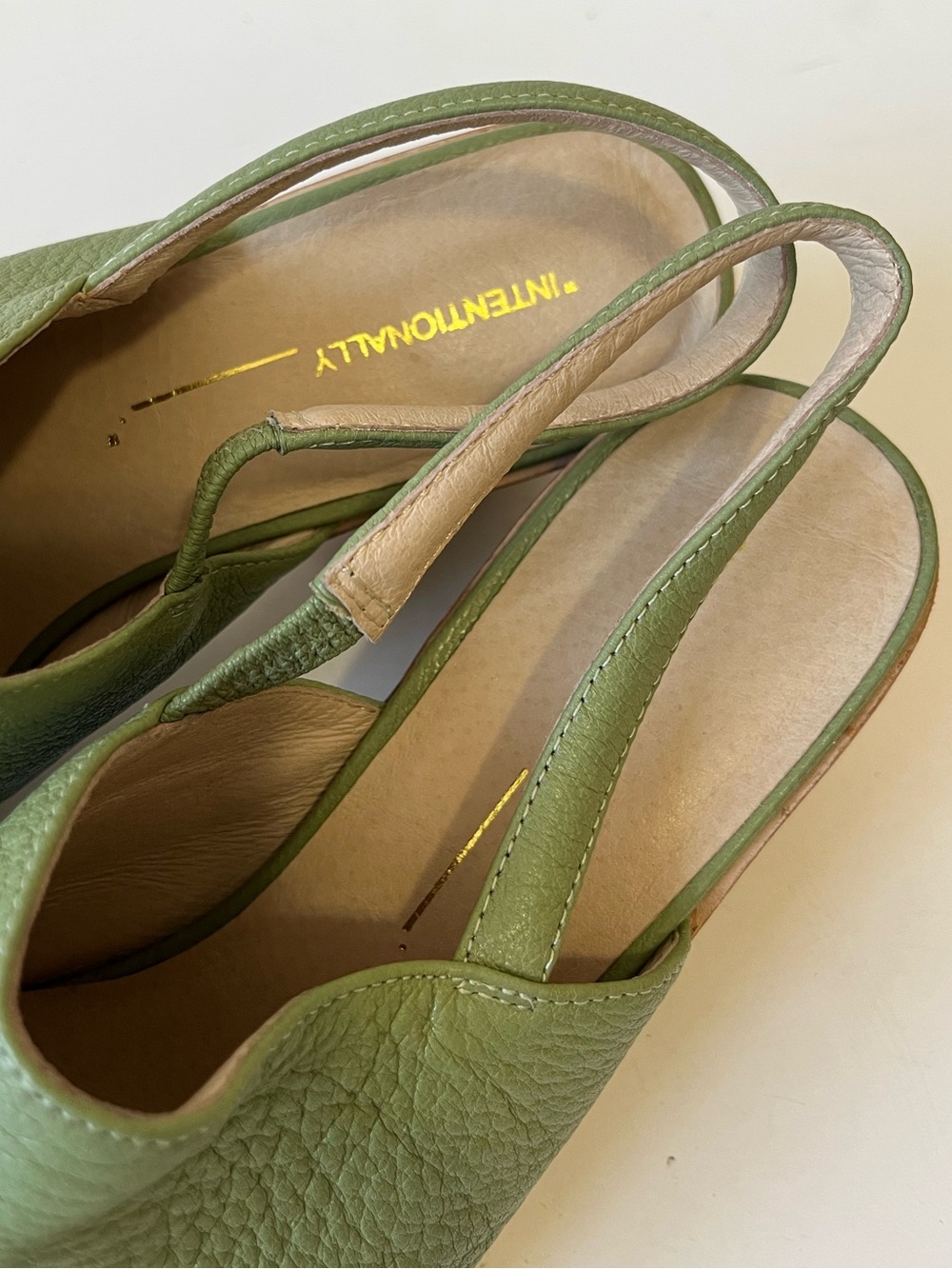 Intentionally Blank Sage Green Leather Slingback Block Heel Mules size 10 - Picture 8 of 9